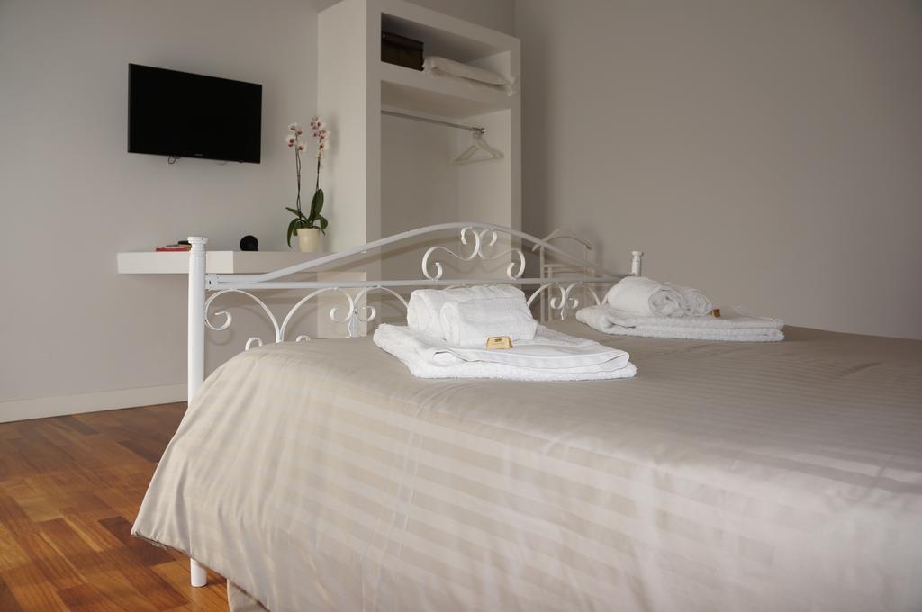 Bed and Breakfast Lullymia Crotone Habitación foto
